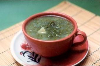 Green soup (caldo verde)