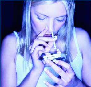 Teen girl snorting cocaine
