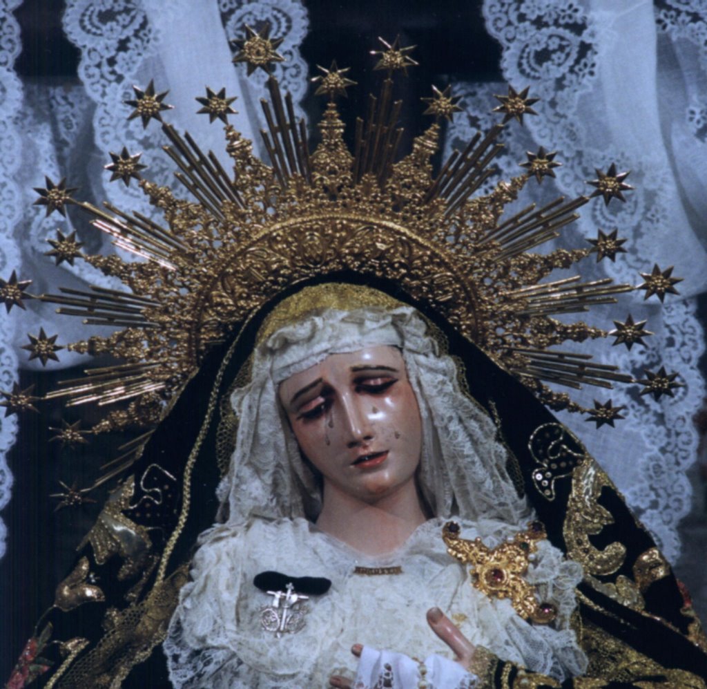 Diadema de Nuestra Madre María Inmaculada en su Mayor Angustia y Desamparo.  Hermandad de las Angustias. Toledo. 1998