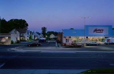 Gregory Crewdson [Beneath the roses 2005](Untitled)