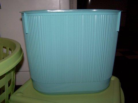 Vintage Rubbermaid Trash Can Waste Basket BLUE Bathroom 