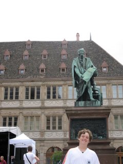 Brad at the Gutenberg statue
