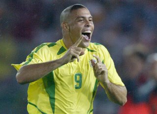 Jogador Ronaldo Operado com exito  - Futebol Brasil 