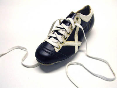 First Pullover: vintage hummel football boots