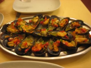 yum!  Mejillones / Mussels