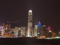 对岸的香港岛夜景