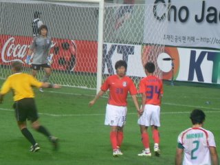 Korea On Brink Of Asian Cup.