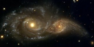 galáxias em colisão