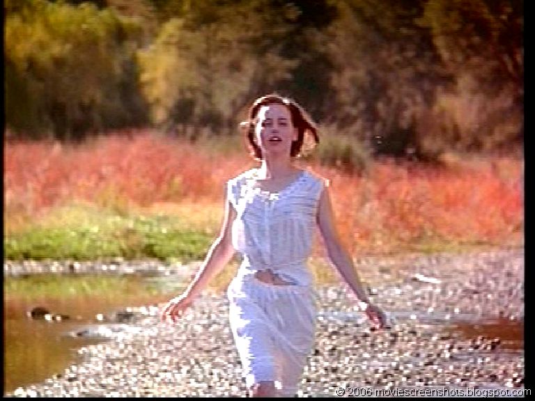Vagebond's Movie ScreenShots: Sirens (1994)