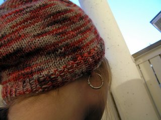 Ponnarikin mahtuu myssyyn! - My ponytail fits in!