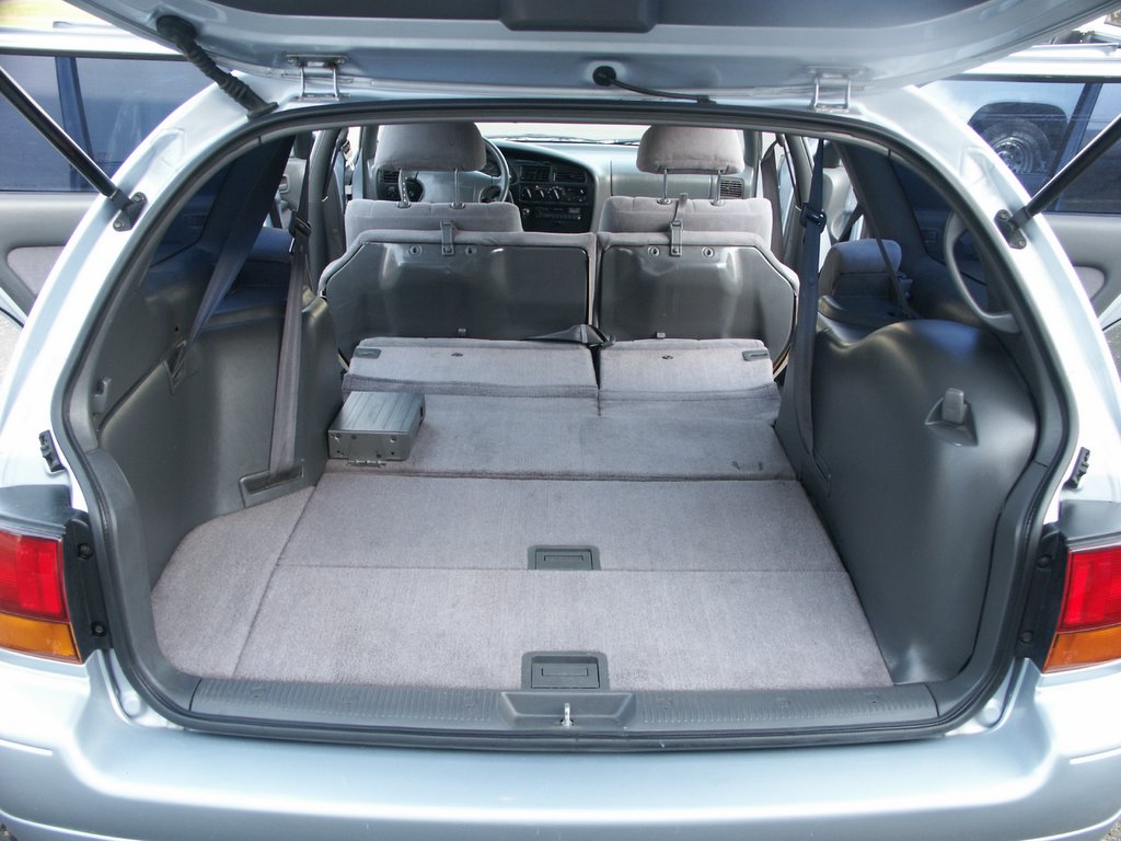 Toyota toyota camry trunk space : 1995 Toyota Camry Wagon