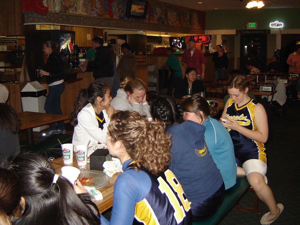 Lincoln Jv Softball 2007 Lions Share Laughs Bond Eat