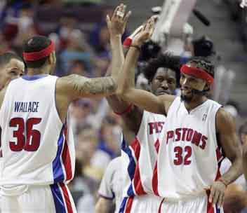 LesDetroit Pistons se qualifient pour les la finale de conference Est. ils vont jouer contre Shaquille Oneal Dwyane Wade et les Heat