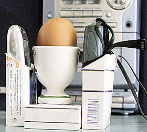 Cooking the egg with mobile phones