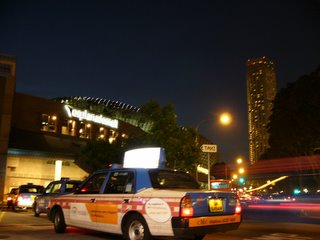 Makan Sutra Taxi Stand at entrance of Esplanade Mall