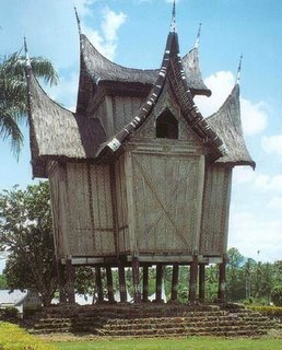 Minangkabau Palace Rice Storehouse, Padang