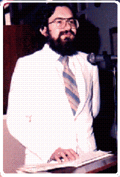 Dr. Gonzalo Guevara en el inicio de sus labores en USA. despues de haber fundado varios centros de Yoga y Fisica Mental. San Francisco, 1983.
