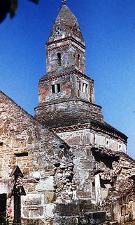 Biserica de piatră antică din Densuş