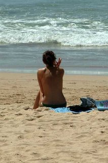 Topless in Manly Beach