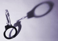 Image of handcuffs.
