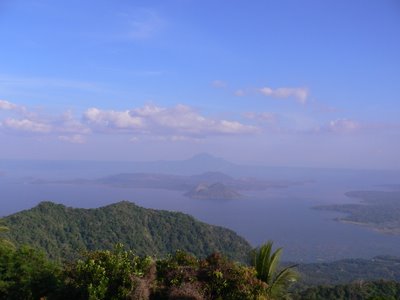 Lake Taal : Volcano Within A Volcano