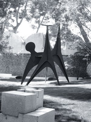 Statue, Calder