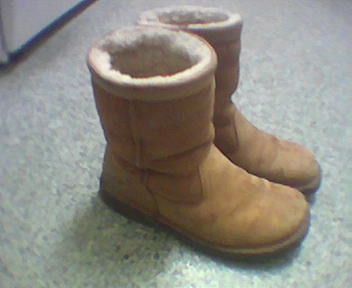 uggs moon boots