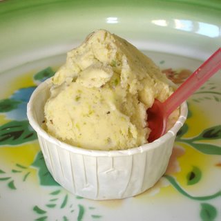 Glace pistache-cardamome