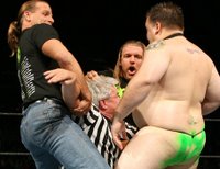 DX, Big Dick Johnson e eric Bischoff - Fonte WWE