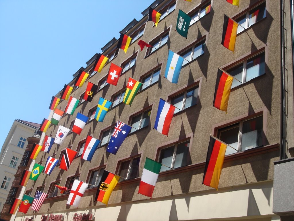 MaTA-dor: Escenas Mundialistas. Las banderas de mi casa son la ropa tendida ...