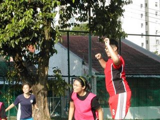 What so interesting abt this foto, you go and figure out yourself!