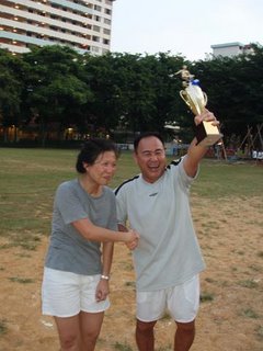 LiBoey: MY HAND! PAIN! UNCLE DUN HAPPY UNTIL BREAK MY HAND LEH!
