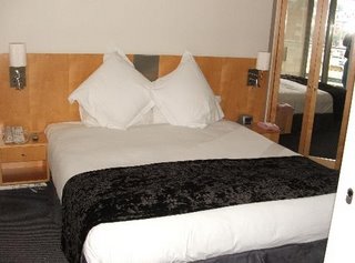 Quay Grand Suite Hotel Sydney Room Image