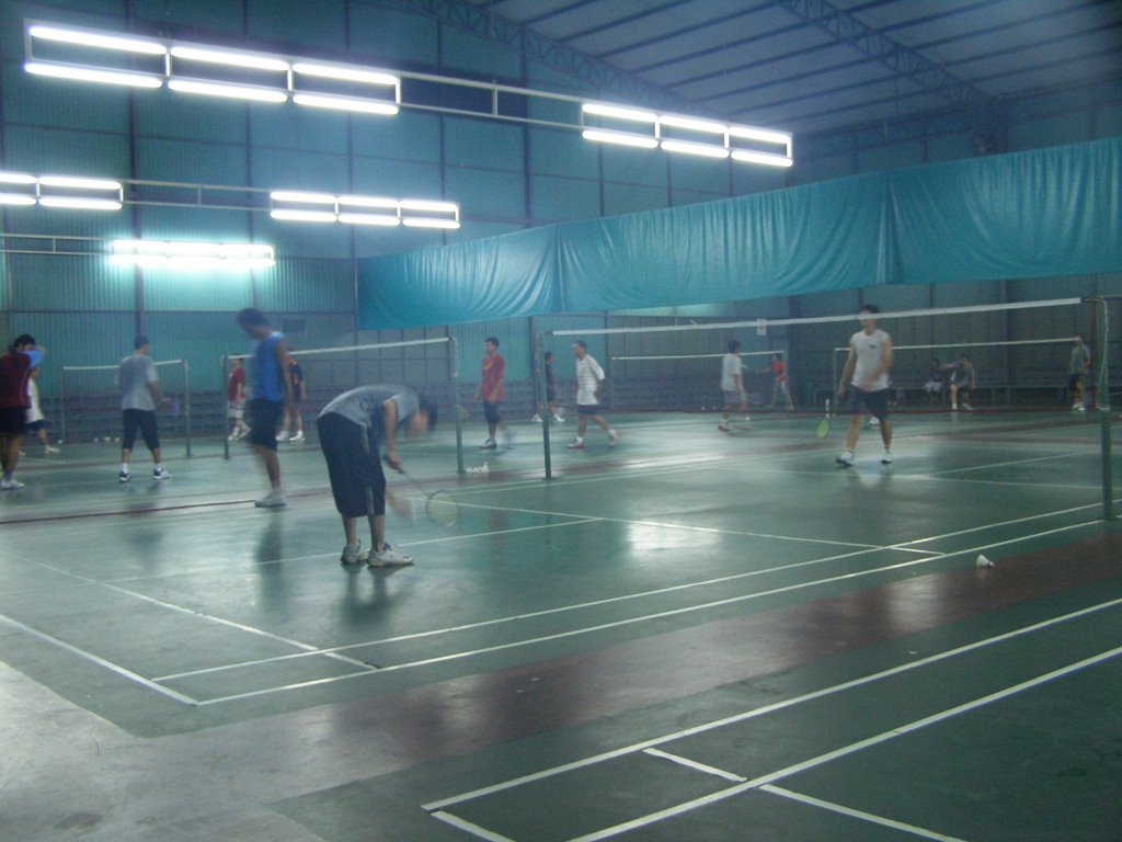 Badminton court dumbar bukit State shuttlers