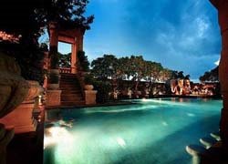 InterContinental Phnom Penh Hotel_Pool