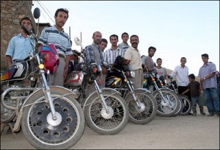 Köylülerin motosiklet tutkusu