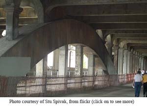 Shot of lower deck of Veterans Memorial Bridge during an earlier tour, shot by Stu Spivak