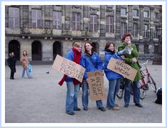 Marijke Vos (GreenLeft) joins our campaign at Dam square.