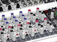 Behringer UB1202FX