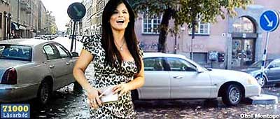 Carola, mitt i vattnet.