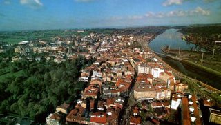 Vista aérea de la ciudad de Avilés