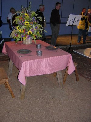 Flower Arrangement: Table Place Setting ...