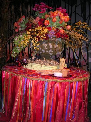 Flower Table Arrangement ...