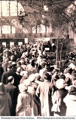 Historical pictures of the entrance of the Philadelphia Flower Show in 1935 (courtesy of PHS Pennsylvania Horticultural Society) ...