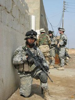 Sgt. Cortez Powell in Samarra - Copyright Tom Lasseter/KRT