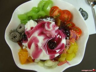 ice-cream with mix fruit