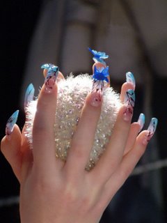 cool fingernails touch up. butterfly