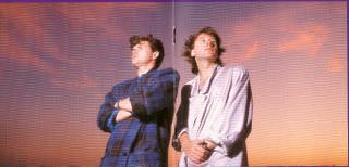 Jim Kerr y Charlie Burchill, en una foto promocional del directo en París