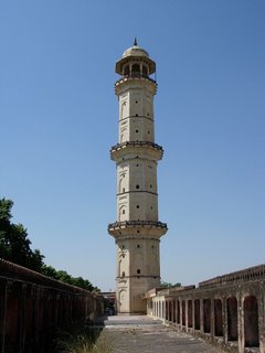 Ishwari Minar Swarga Tal, Ajmer. Photograph by Paritosh Uttam.