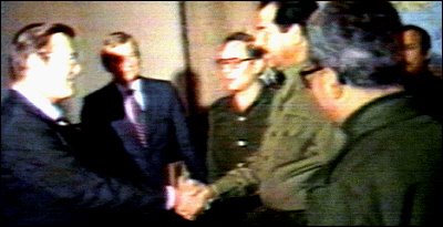 that photo of rumsfeld and saddam from the reagan years